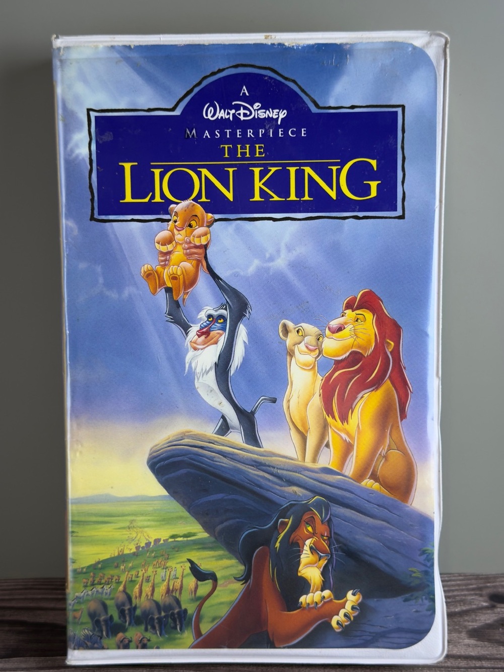 Lot of 4 Disney VHS Movies Lion King Black Cauldron Atlantis Anastasia
